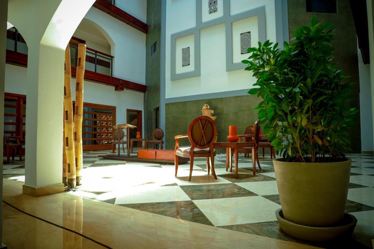 Hotel Regina The Pearl Aneho Exterior foto
